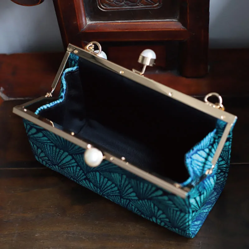 Mythstone Vintage Peacock Blue Leaf Pattern Pearl Metal Handbag - Image 3