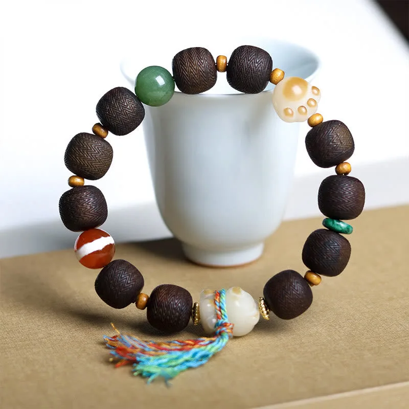 Mythstone Green Qinan Agarwood Bodhi Seed Cat's Paw Claw Peace Bracelet - Image 5