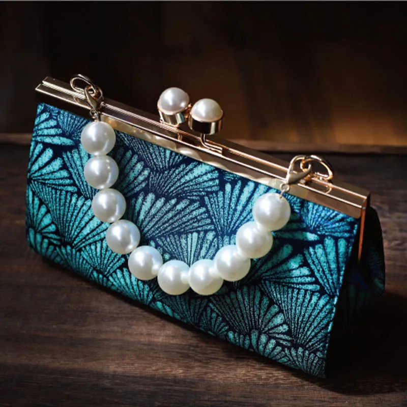 Mythstone Vintage Peacock Blue Leaf Pattern Pearl Metal Handbag - Image 4