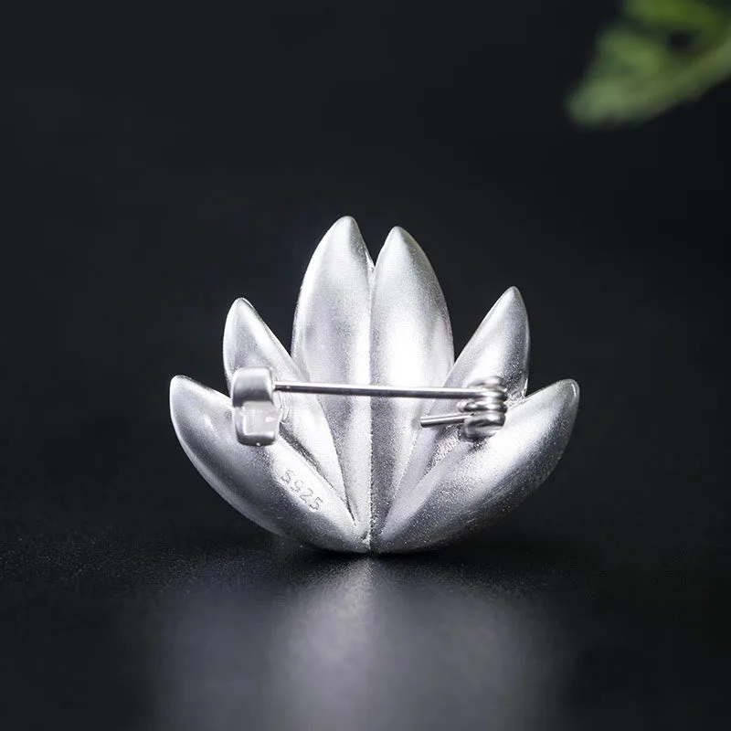 Mythstone 925 Sterling Silver Lotus Flower Pearl New Beginning Brooch - Image 4