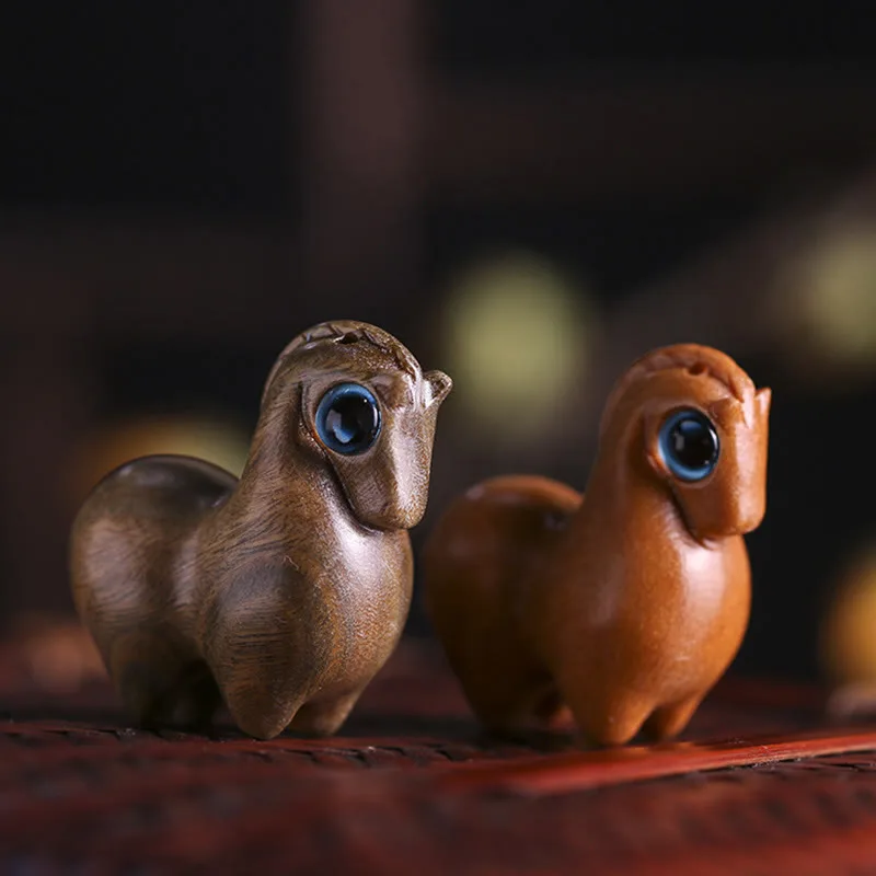 Mythstone Small Leaf Red Sandalwood Green Sandalwood Lucky Mini Horse Protection Decoration - Image 5