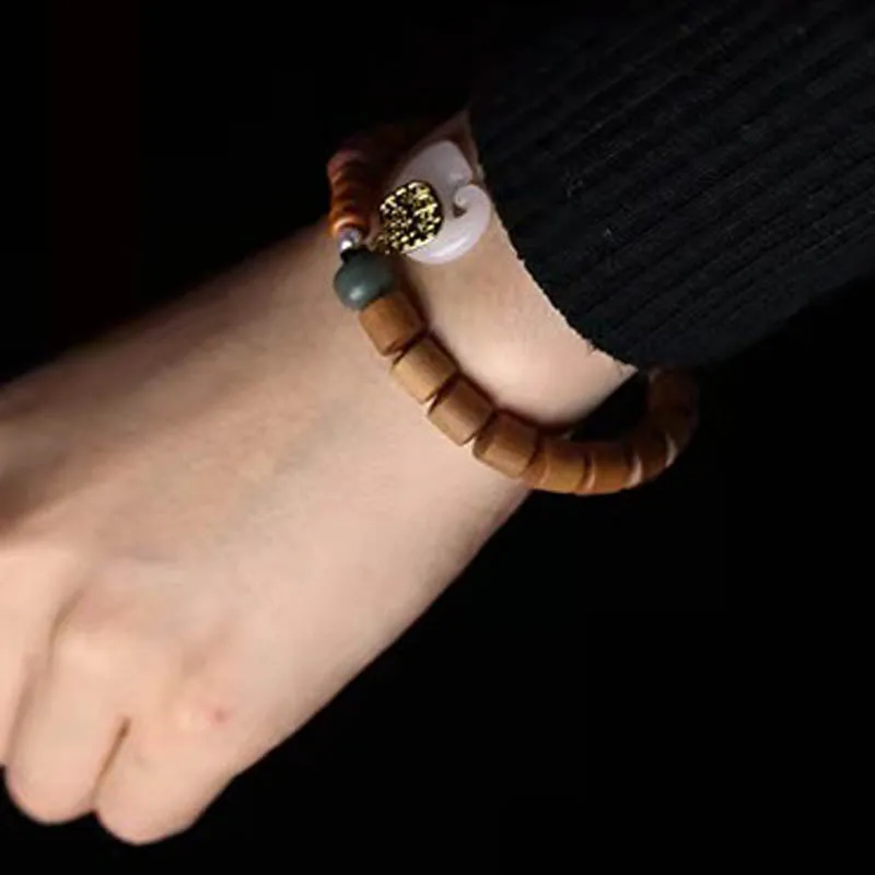 Mythstone Sandalwood Jade Elephant Protection Bracelet - Image 3