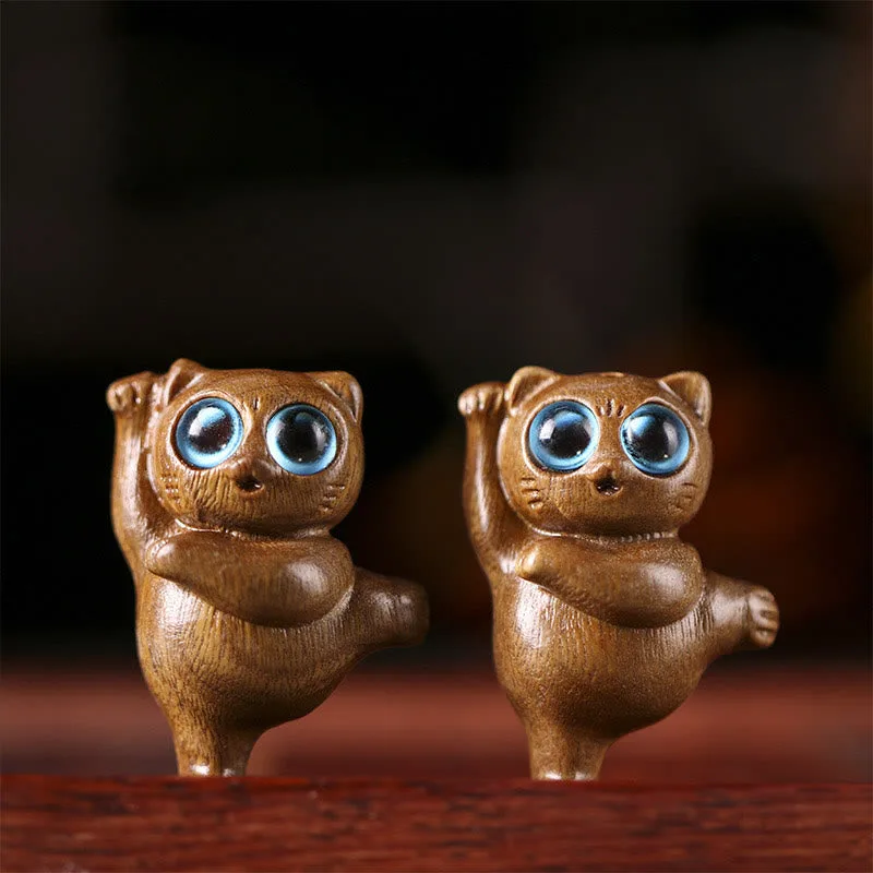 Mythstone Mini Green Sandalwood Dancing Cat Engraved Positive Desk Decorations - Image 3