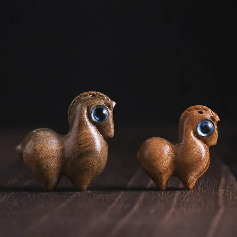 Mythstone Small Leaf Red Sandalwood Green Sandalwood Lucky Mini Horse Protection Decoration - Image 6