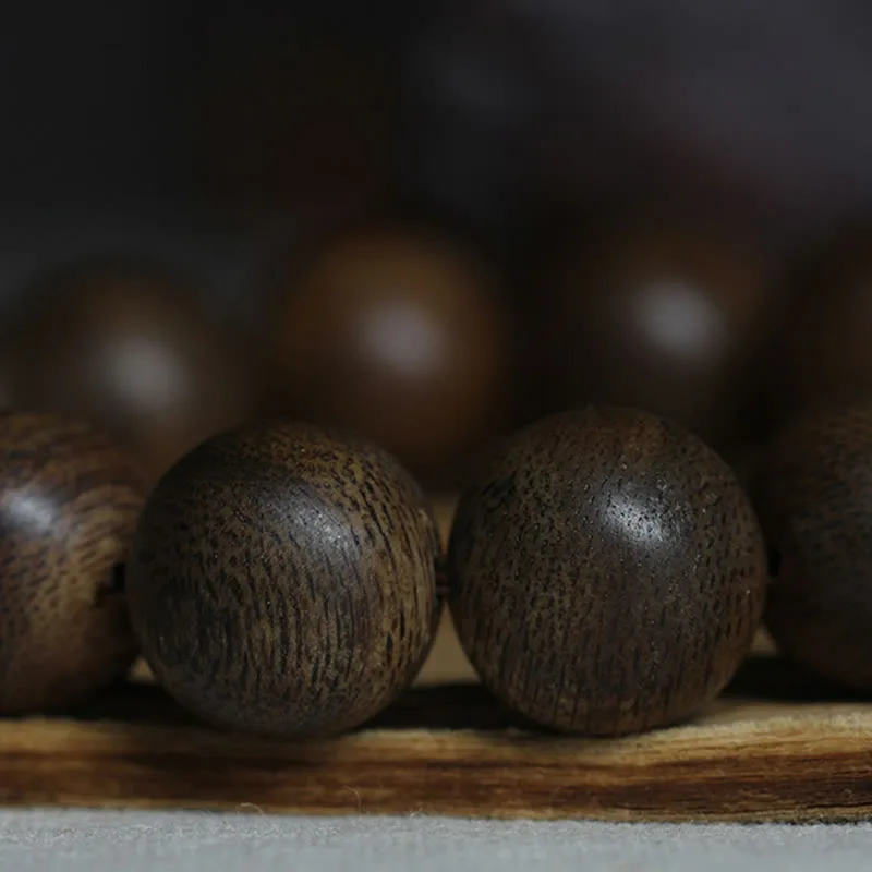 Mythstone Rare Northern Kalimantan Agarwood Ward Off Evil Spirits Bracelet - Image 18